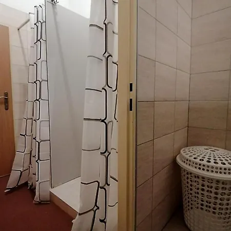 Vodna 1 Vandrerhjem