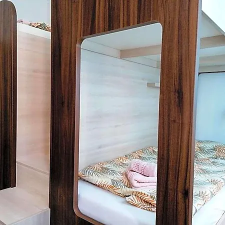 Hostel Vodna 1